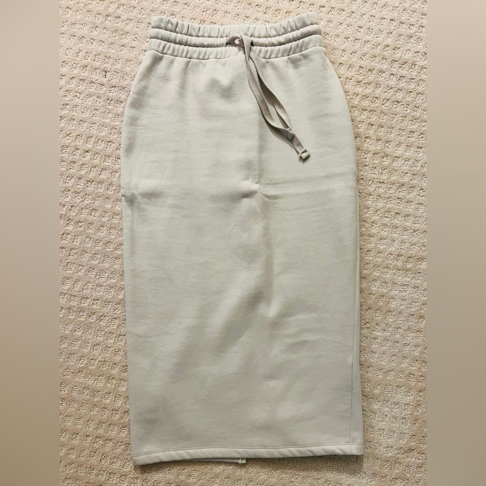Zara women’s skirt. Small.